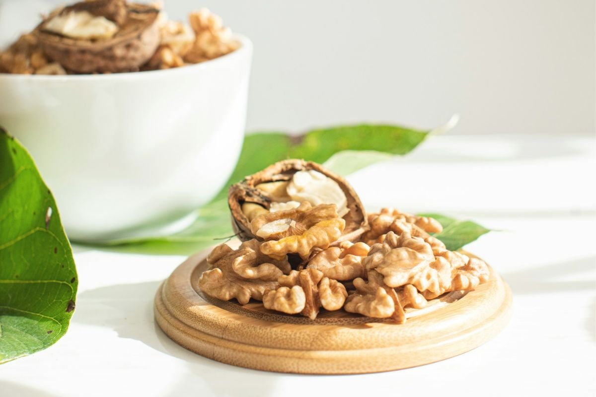 Bowl of walnuts, a nutrient-rich brain food that supports brain health, memory, and healthy ageing through everyday nutrition.